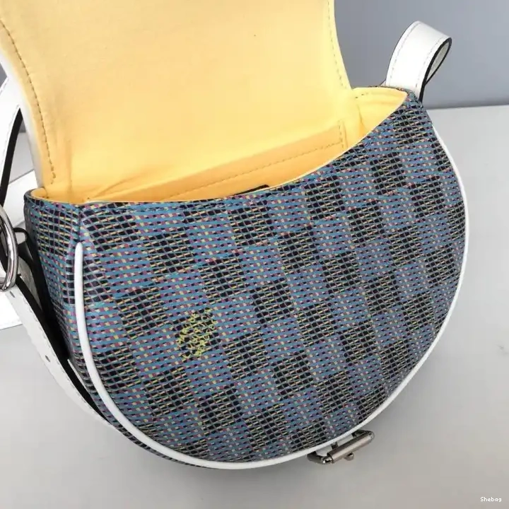 Bags LV 19B570277 1014